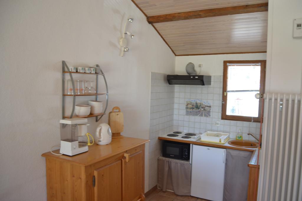 Village de gîtes Les Olivettes Saint-Dezery Extérieur photo